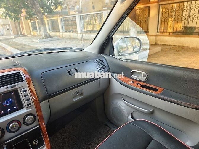 Kia carnival 2009 số tự động 7 chỗ xe gia đình