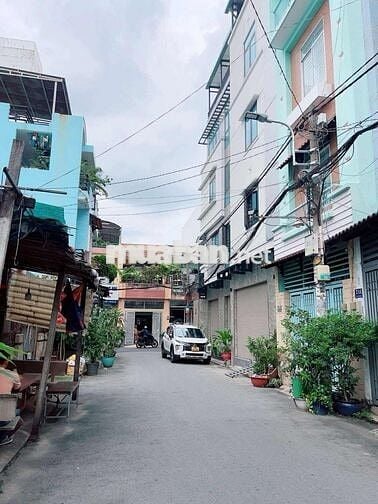 Bán gấp nhà 4 tầng, mặt tiền 8m ngay Luỹ Bán Bích. Đang cho thuê