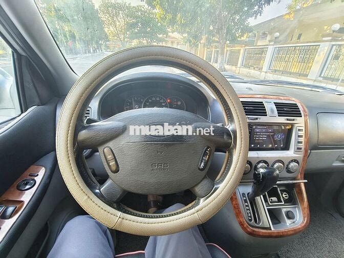 Kia carnival 2009 số tự động 7 chỗ xe gia đình