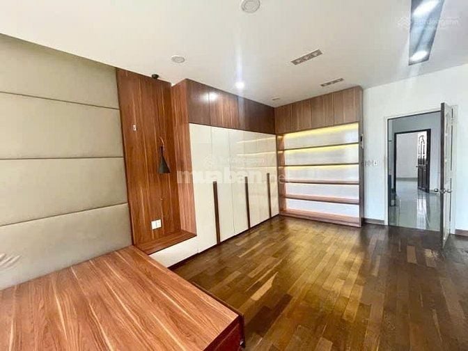 ✅nhà mặt tiền 4x20 đường số 33 , phường 10 ,q6