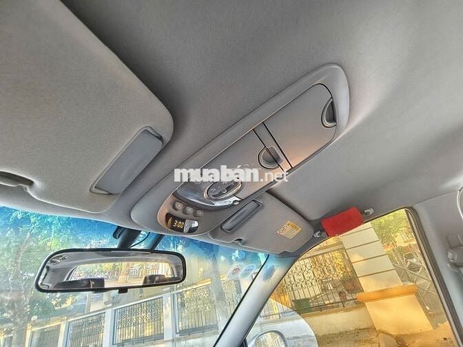 Kia carnival 2009 số tự động 7 chỗ xe gia đình