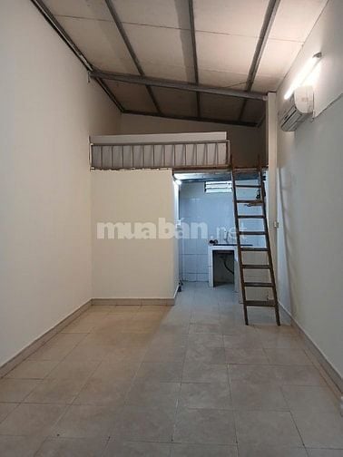 Nhà 30m khép kín 3,3tr: Gần AEON LongBiên- cầu VĩnhTuy