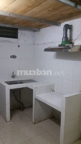 Nhà 30m khép kín 3,3tr: Gần AEON LongBiên- cầu VĩnhTuy