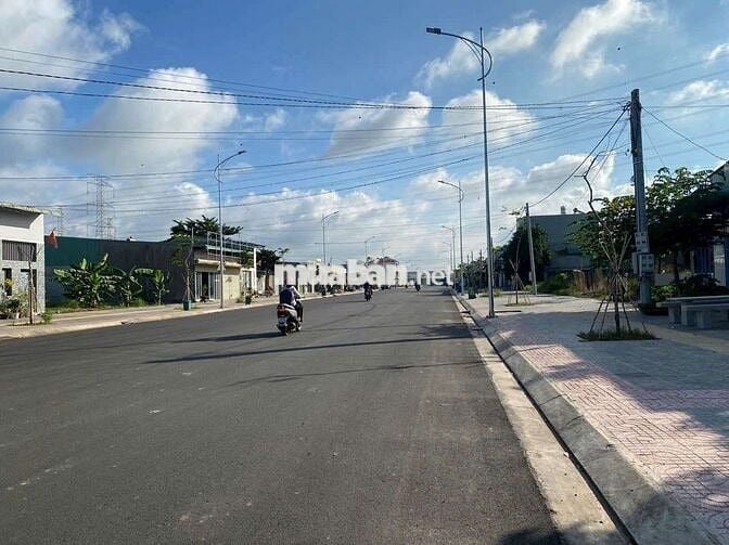 🌟 BÁN LÔ ĐẤT MẶT TIỀN ĐƯỜNG D10 – PHÚ MỸ, HCM 🌟
📍