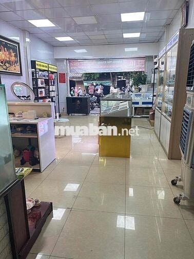 Kẹt tiền bán gấp nhà đang cho thuê bảy triệu bán điện thoại