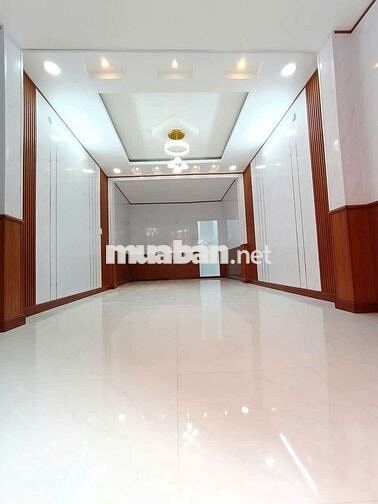 Bán nhà lầu thuế riêng bình hưng vị trí đep