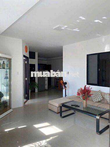 Cho thuê chung cư Sơn Thịnh 1 căn góc 3PN full nội thất 135m2