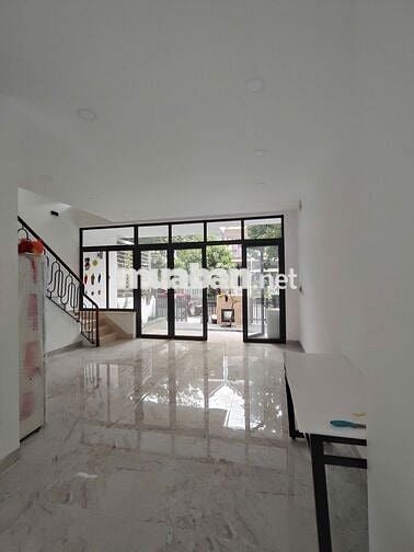 COMPOUND JAMONA 6.5X20, NGAY QUỐC LỘC 13, GẦN NGÃ TƯ BÌNH PHƯỚC