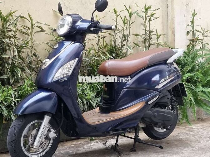 Xe máy SYM Elizabeth Fi màu xanh đậm