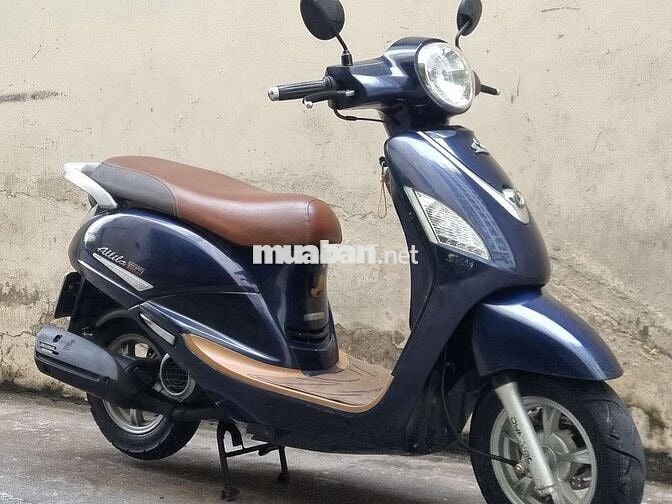 Xe máy SYM Elizabeth Fi màu xanh đậm