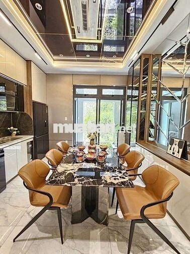Nhà phố 3 tầng đẹp lung linh luôn tặng kèm full nội thất An Phú
