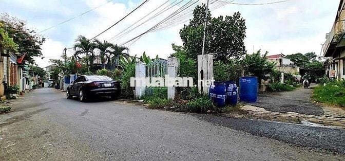 BÁN ĐẤT MẶT TIỀN GÓC ĐƯỜNG NHỰA XE TẢI