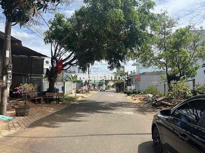 Lô đất ngộp đường 07 Đại học Tôn Đức Thắng