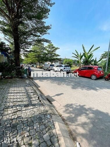 Nhà phố liền kề, 1 Trệt 1 Lầu, DT 5x17( 83m2 ) ,giá : 5ty3 hỗ trợ vay