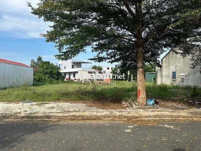 Bán Lô đất Đẹp 105m2 Phố Chợ Điện Dương hướng Đông Nam