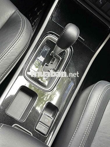 Mitsubishi Outlander 2.0Premium 2020 siêu đẹp