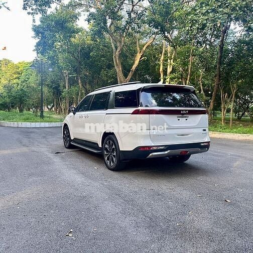 Kia Carnival 2023 Signature 2.2D - 68700 km
