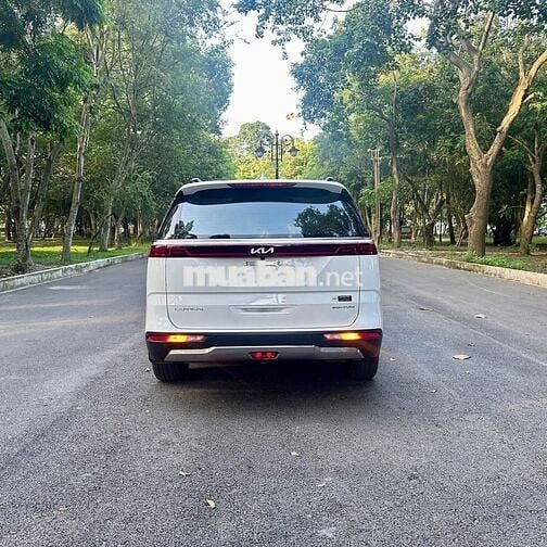Kia Carnival 2023 Signature 2.2D - 68700 km