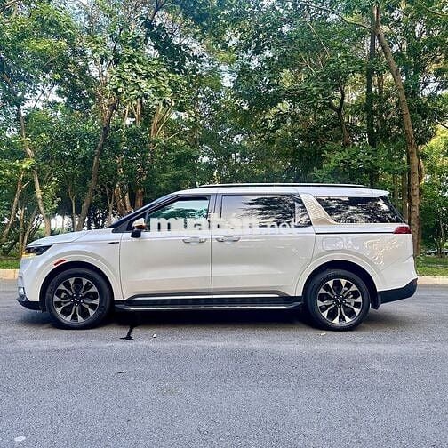 Kia Carnival 2023 Signature 2.2D - 68700 km