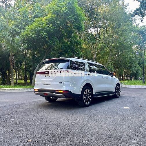 Kia Carnival 2023 Signature 2.2D - 68700 km