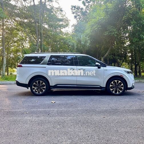 Kia Carnival 2023 Signature 2.2D - 68700 km