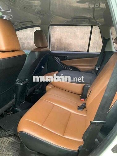 Toyota Innova 2018 2.0E - 60000 km