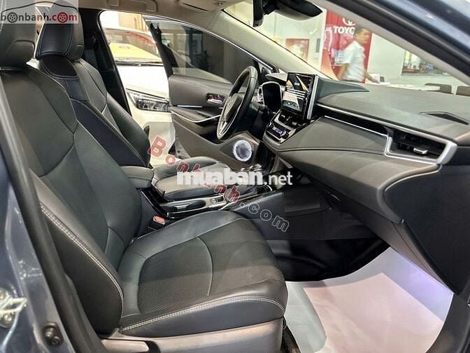 Toyota Corolla altis 1.8V 2022 - 665 Triệu