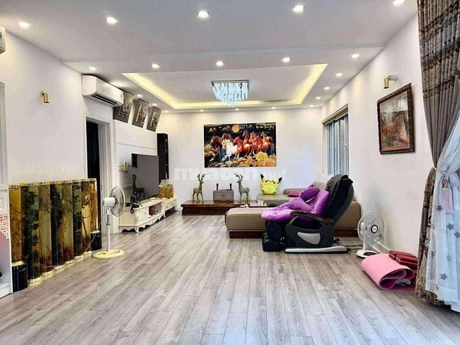 Bán Biệt Thự Thủ Đức Garden Home, giá 29.9 tỷ, 240m², đã hạ giá 6 tỷ.