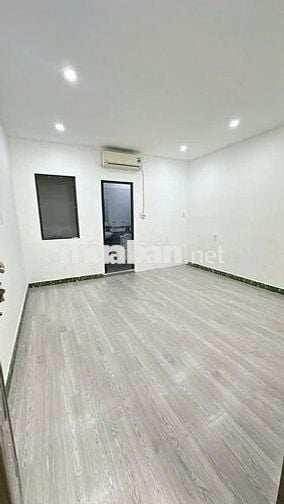 🌹2PN (NT như hình), Ban Công, Tách Bếp ngay Chợ THẠCH ĐÀ