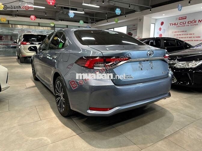 Toyota Corolla altis 1.8V 2022 - 665 Triệu