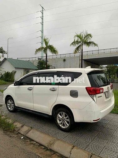 Toyota Innova 2018 2.0E - 60000 km