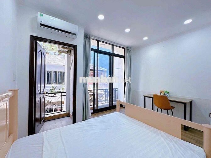 Cho Thuê Căn Hộ Ban Công Full Nội Thất Đường Tô Hiến Thành Quận 10