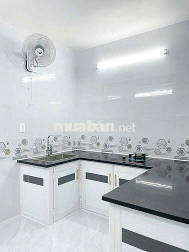 Nhà cho thuê nguyên căn mới tinh 100%