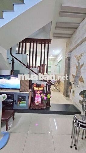 Nhà 4 tầng, 51M2 (CNĐ) đường 8M, sổ hồng chính chủ, công chứng ngay