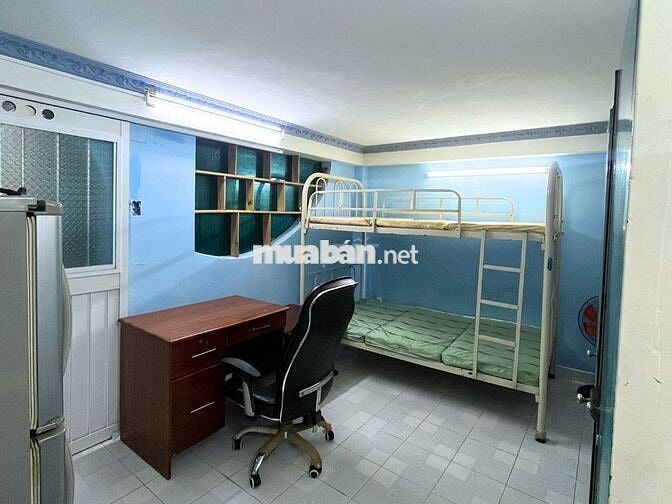Phòng trọ quận 3 - Ưu Đãi Sinh Viên -  18m2 - Nội thất cơ bản - CMT8