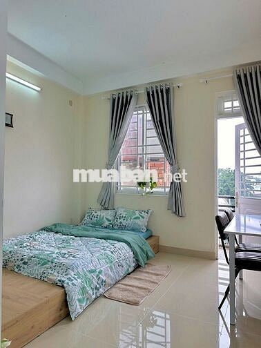 1PN_TÁCH BẾP_BAN CÔNG LỚN_NHÀ THANG MÁY_CHỖ ĐỂ XE RỘNG
