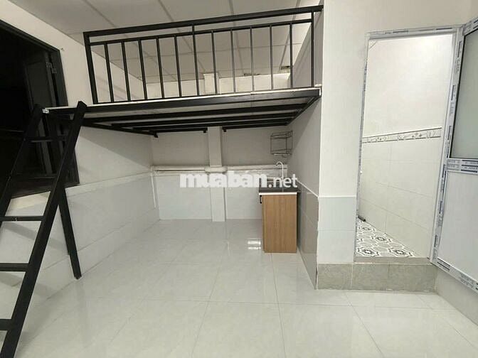 cho thuê phòng gác, cửa sổ trời sẵn nội thất ngay khu Bàu Cát