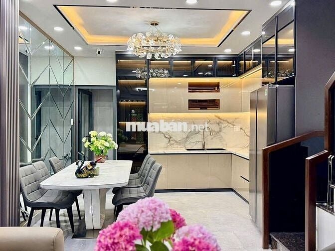CHÍNH CHỦ BÁN NHÀ MẶT TIỀN HẺM NGUYỄN THỊ THẬP – QUẬN 7