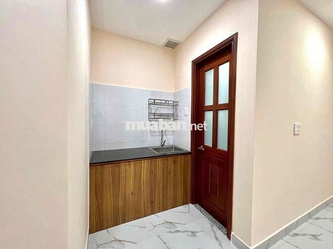 CĂN HỘ BAN CÔNG FULL NỘI THẤT - CỬA SỔ TRỜI - NGAY ĐẠI HỌC VĂN HIẾN