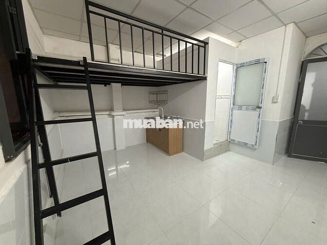 cho thuê phòng gác, cửa sổ trời sẵn nội thất ngay khu Bàu Cát