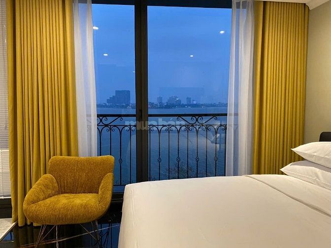 Siêu hót cho thuê 360m2 gồm 6 tầng, Mặt tiền 8m phố Trích sài, Mt: 8m 