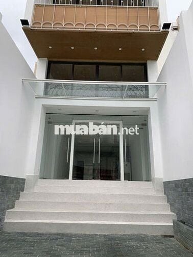 Cho Thuê Nhà Đường Lạc Long Quân, Tân Bình ( 10PN,10WC - Thang Máy )