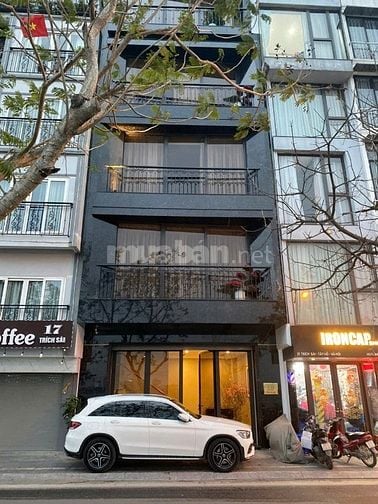 Siêu hót cho thuê 360m2 gồm 6 tầng, Mặt tiền 8m phố Trích sài, Mt: 8m 
