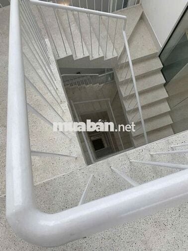 Cho Thuê Nhà Đường Lạc Long Quân, Tân Bình ( 10PN,10WC - Thang Máy )