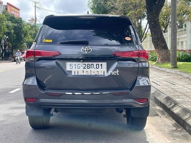 Toyota Fortuner 2017 2.4G 4x2 MT - 150 km
