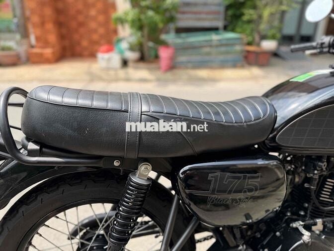 Kawasaki W175 SE 2021 bản Black Style