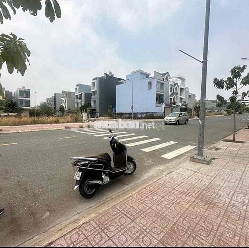 bán lô đất phú hồng thinh lX phường đông hoà gần làng dhqg