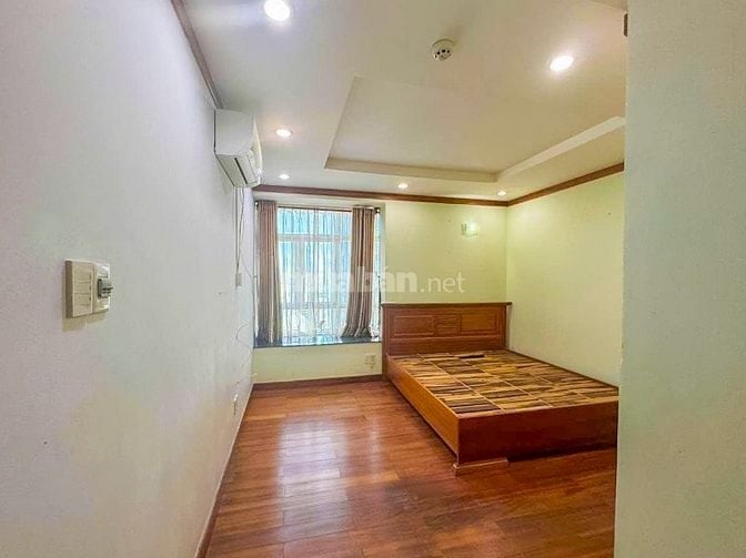 Bán Căn hộ tại Hoàng Anh Riverview Thảo Điền gồm 3 phòng ngủ 138m2