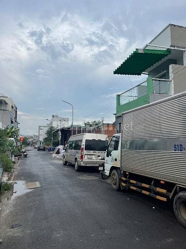 ĐẤT CHỢ THỦ ĐỨC DT 57,8M2 GIÁ 2 TỶ 889 SHR CÔNG CHỨNG NGAY