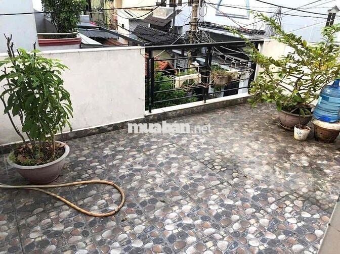 cho thuê nhà rộng xe ngủ trong nhà